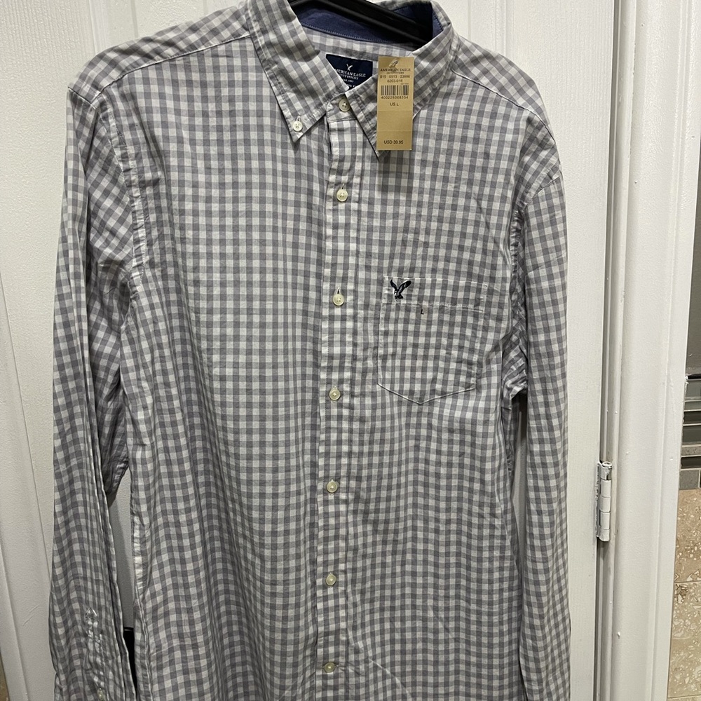 American Eagle button down shirt. Grey and white. Large size